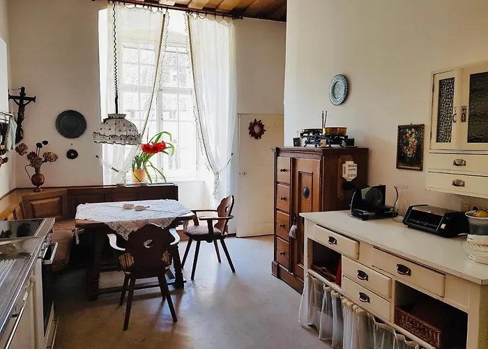 Schloss Appartement Schrattenthal